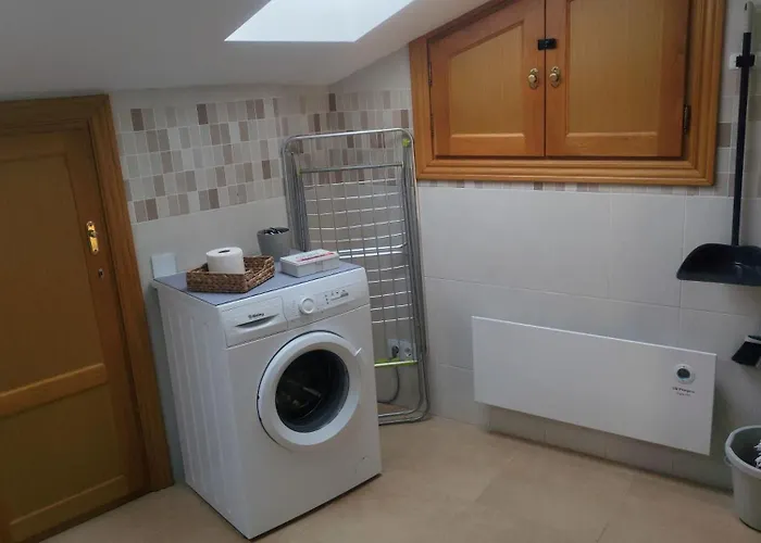 Lägenhet Pasarelas Atico Junto A La Colegiata Alquézar