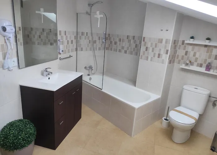 Lägenhet Pasarelas Atico Junto A La Colegiata Alquézar